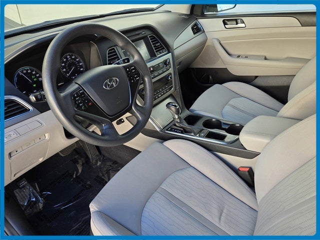 2017 Hyundai SONATA HYBRID SE