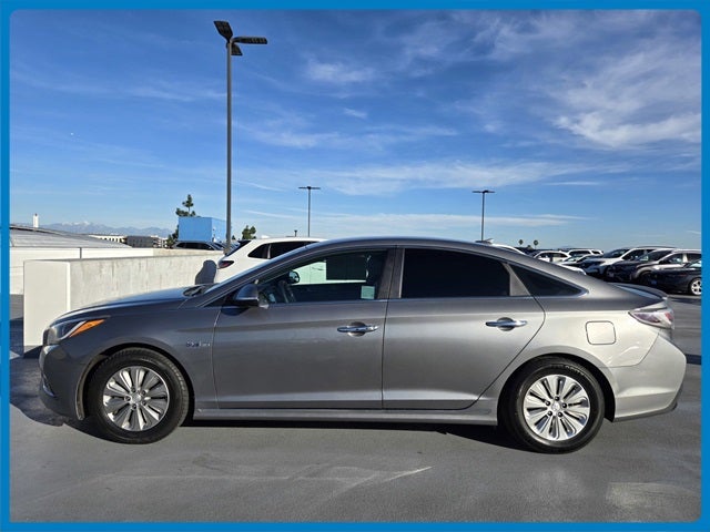 2017 Hyundai SONATA HYBRID SE