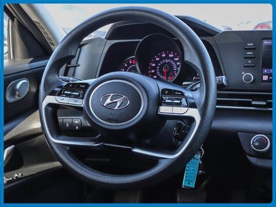 2023 Hyundai ELANTRA SE