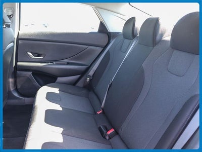 2023 Hyundai ELANTRA SE