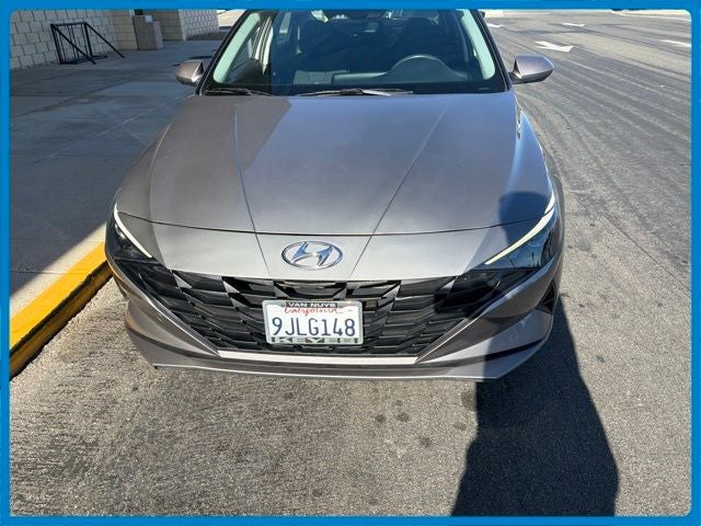 2023 Hyundai ELANTRA SE