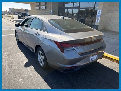 2023 Hyundai ELANTRA SE