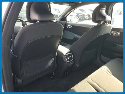 2024 Hyundai IONIQ 6 SE