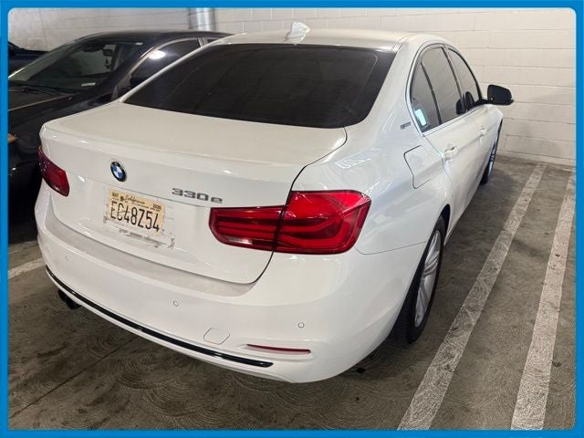 2017 BMW 3 Series 330e iPerformance