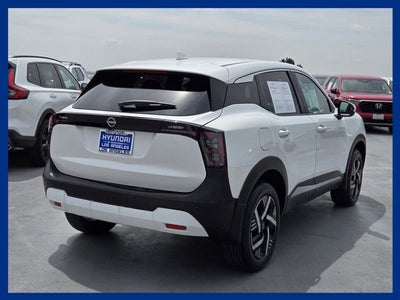 2025 Nissan Kicks SV