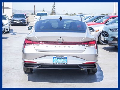2021 Hyundai ELANTRA SEL