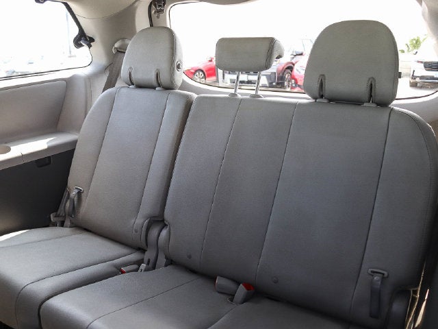 2017 Toyota Sienna XLE 8 Passenger