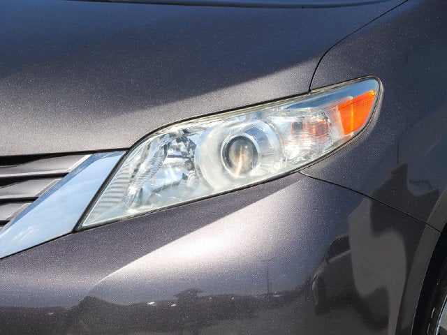 2017 Toyota Sienna XLE 8 Passenger