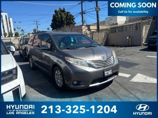 2017 Toyota Sienna XLE 8 Passenger
