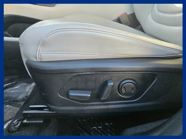 2023 Hyundai TUCSON HYBRID Limited