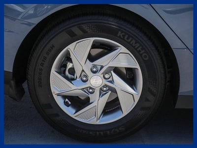 2025 Hyundai SONATA SE