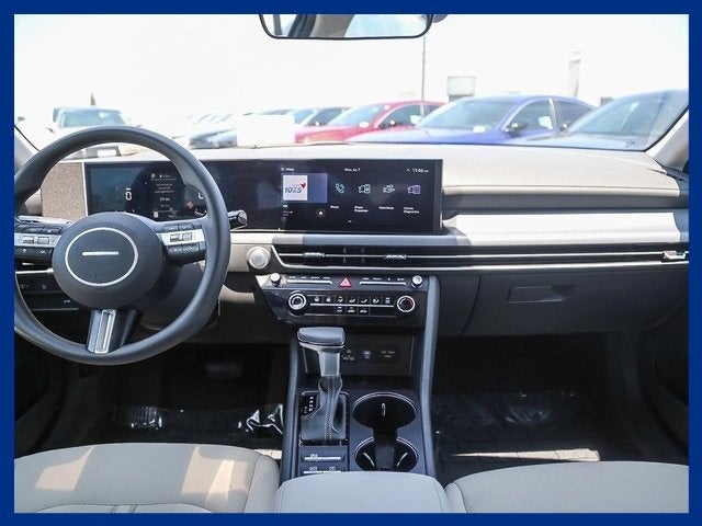 2025 Hyundai SONATA SE