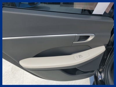 2023 Hyundai SONATA HYBRID SEL