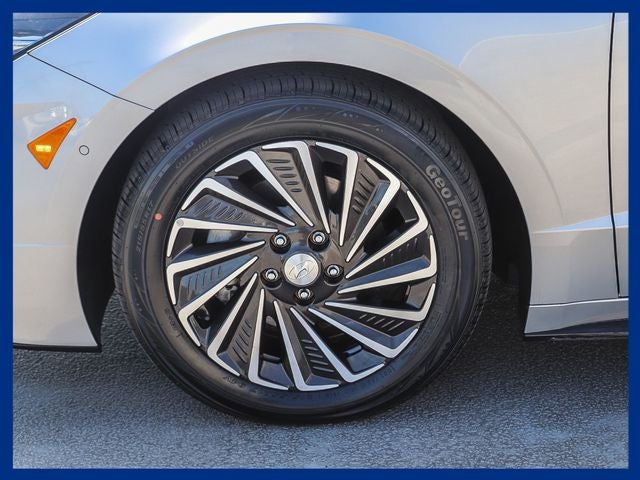 2023 Hyundai SONATA HYBRID Limited