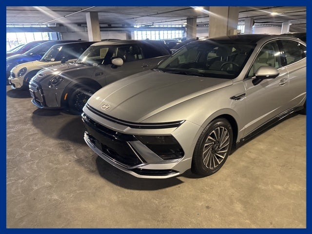 2025 Hyundai SONATA HYBRID Limited