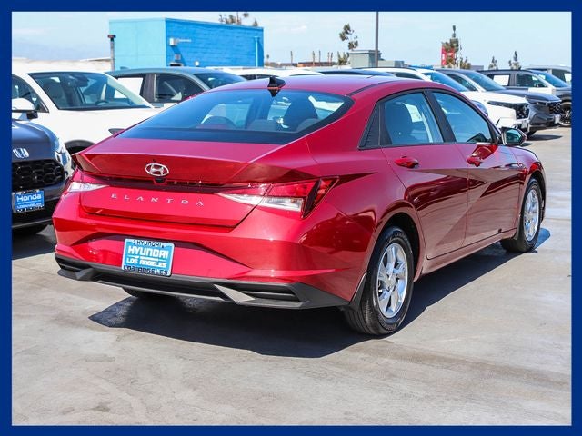 2023 Hyundai ELANTRA SE