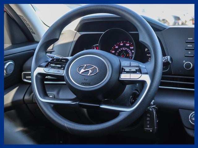 2023 Hyundai ELANTRA SE