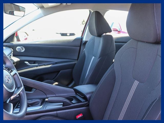 2023 Hyundai ELANTRA SE