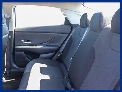 2023 Hyundai ELANTRA SE