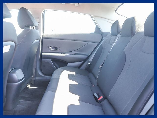 2023 Hyundai ELANTRA SE