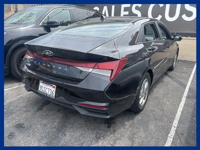 2023 Hyundai ELANTRA SE