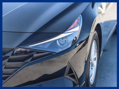 2023 Hyundai ELANTRA SE