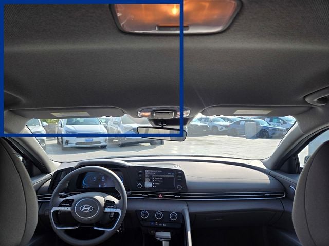 2024 Hyundai ELANTRA SE