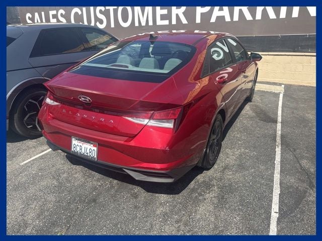 2023 Hyundai ELANTRA SEL