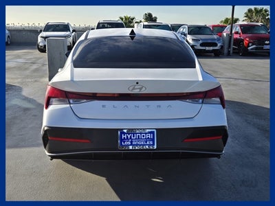 2024 Hyundai ELANTRA SEL