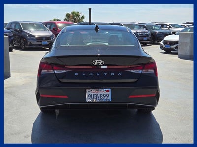 2025 Hyundai ELANTRA SEL Sport