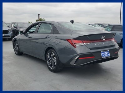 2025 Hyundai ELANTRA SEL Sport