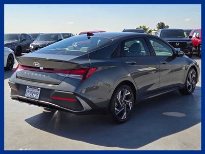 2025 Hyundai ELANTRA SEL Sport