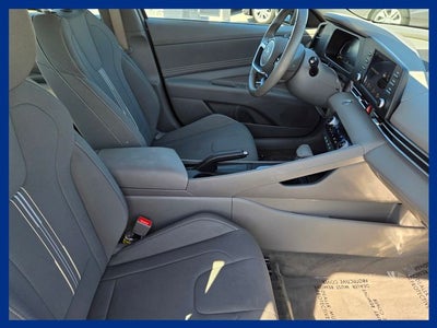 2025 Hyundai ELANTRA SEL Sport