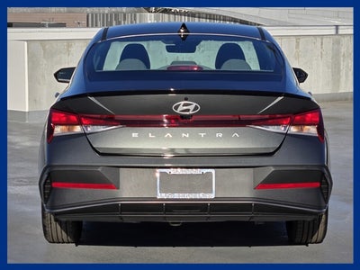 2025 Hyundai ELANTRA SEL Sport