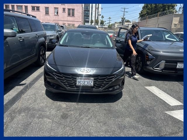 2023 Hyundai ELANTRA HYBRID Limited