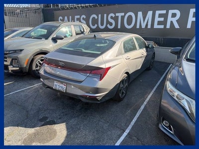 2023 Hyundai ELANTRA SEL
