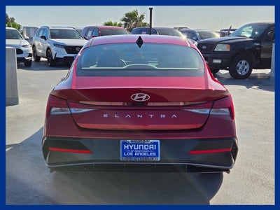 2024 Hyundai ELANTRA SEL