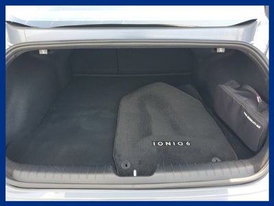 2024 Hyundai IONIQ 6 SE