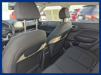 2023 Hyundai VENUE SE