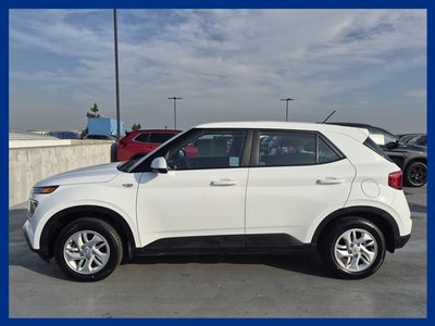 2023 Hyundai VENUE SE