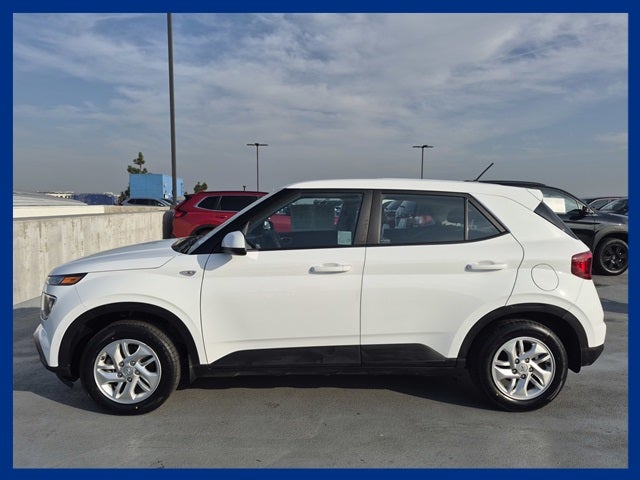 2023 Hyundai VENUE SE