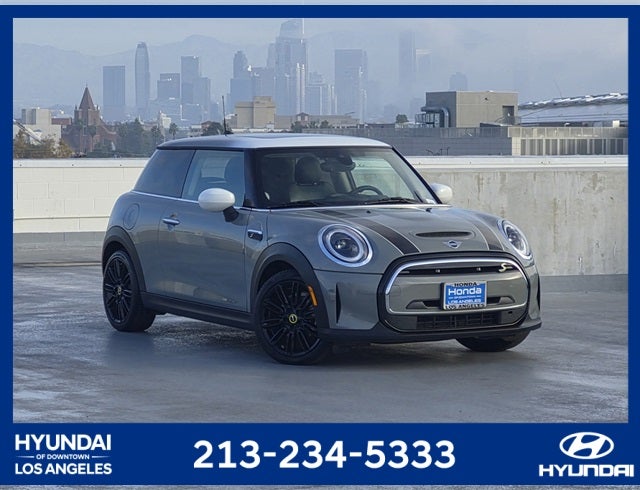 2023 MINI Cooper SE Electric Signature Plus